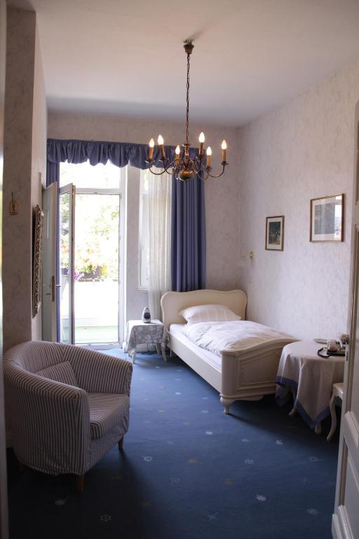 Alte Villa Schlossblick บัดเพอร์ทอนท์ ห้อง รูปภาพ